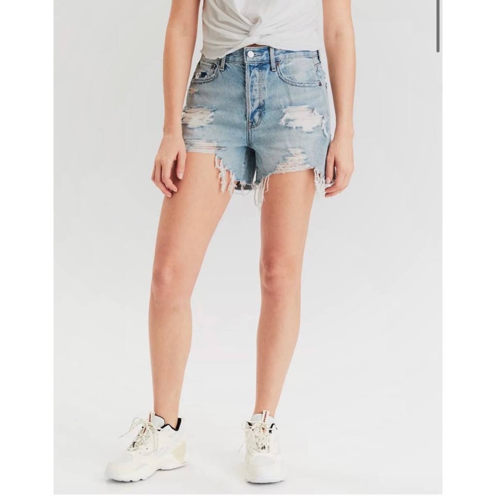 American Eagle 90s Boyfriend Shorts